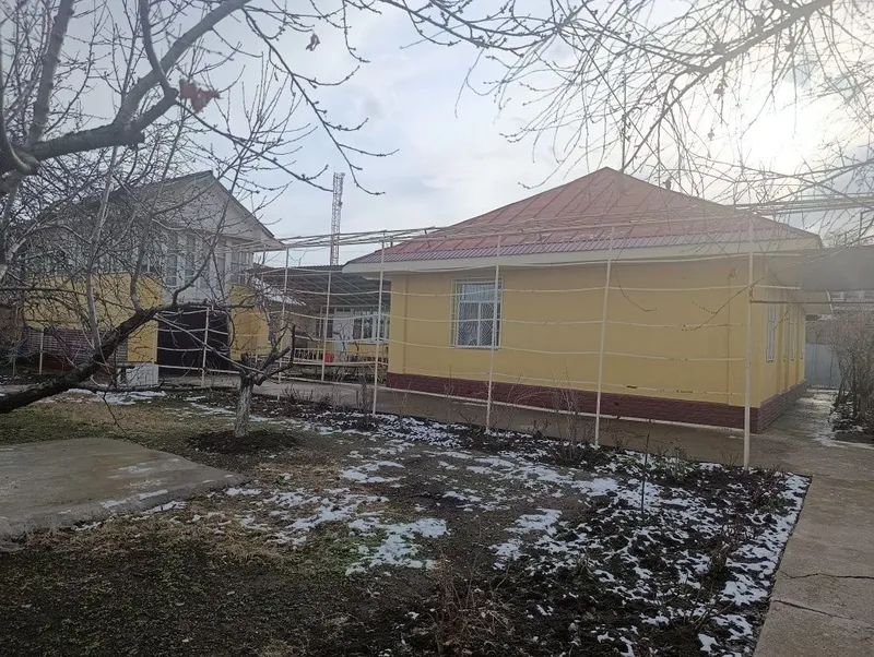 Продаю участок 10 соток большой дом угловой в центре — фото 2