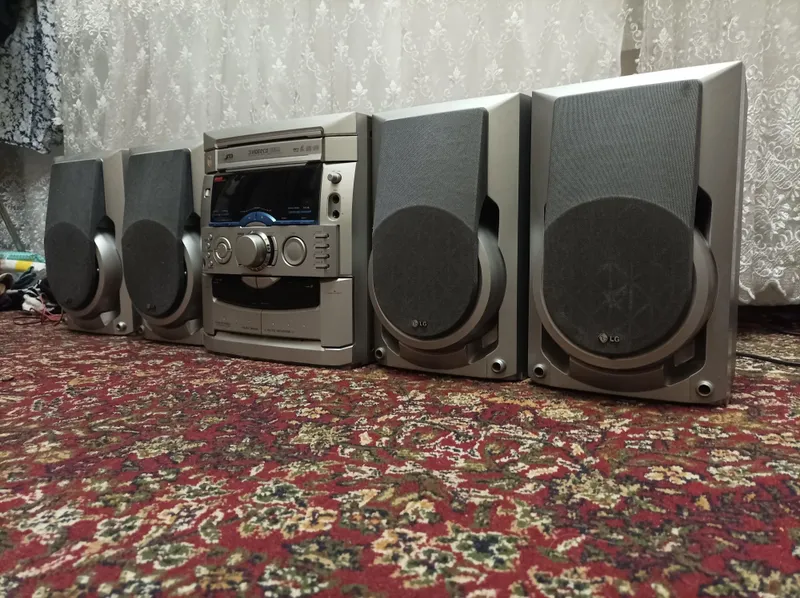 Продам лж музыкальный центр