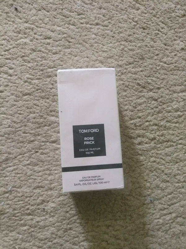 Tom Ford duxi satiladi unisex