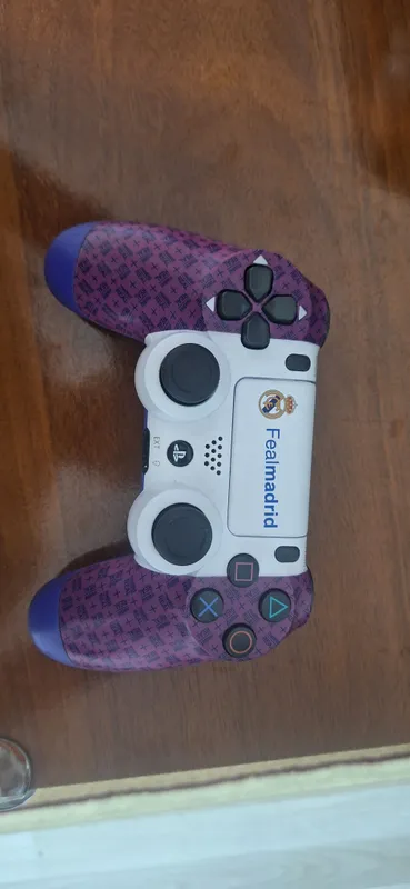 продаётся игровой джойстик pl4 4 продаётся игровой джойстик pl4 4