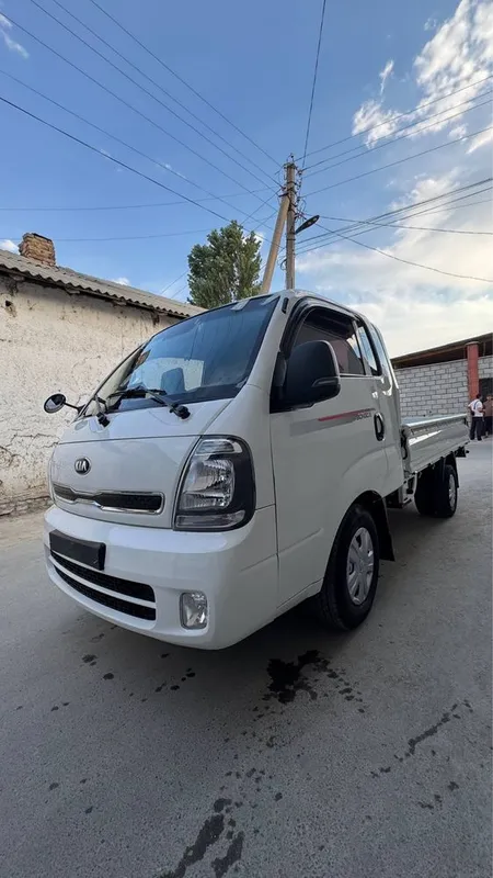 Kia bongo zavatsqoy prapan — фото 1