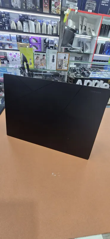 ASUS Zenbook 14 OLED (UM3406HA) 1