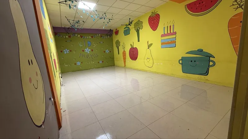 Сдам 3х этажное здание 933м2 в доль дороги Учтепа Без комиссии! F88 2 Сдам 3х этажное здание 933м2 в доль дороги Учтепа Без комиссии! F88 2