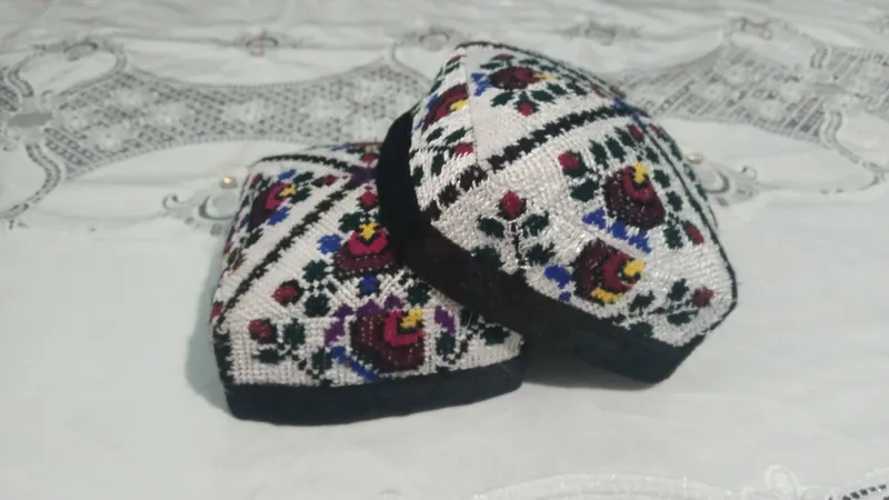 Аёллар дўпписи
