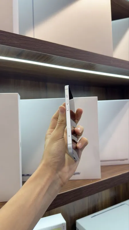 iphone 15 naxtka 3