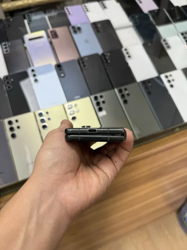 Samsung Fold 3 12/256Gb — фото 1