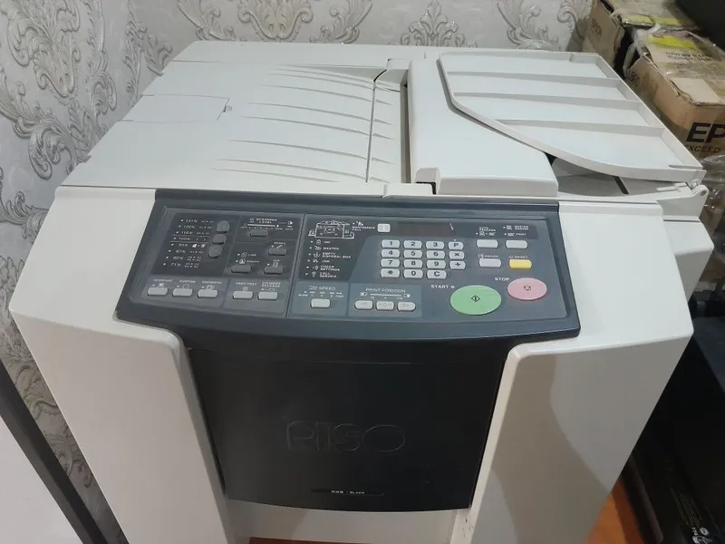 Срочно Продается ризографф CZ100