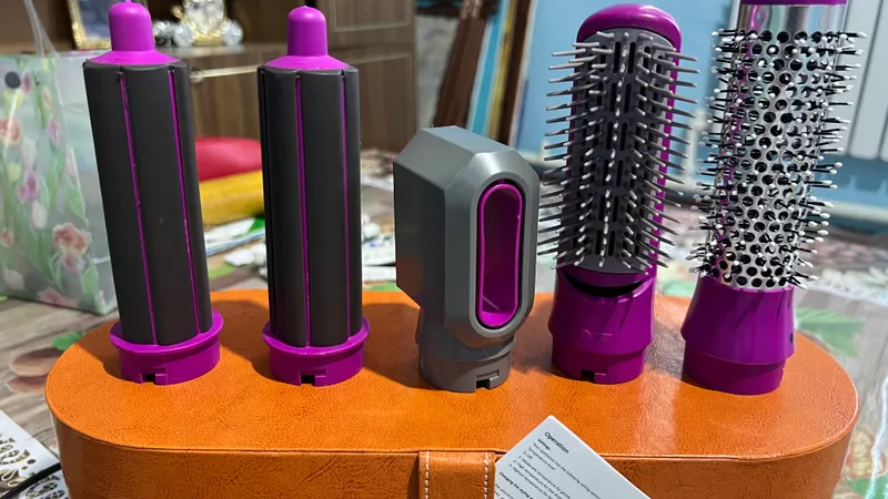 Dyson 3