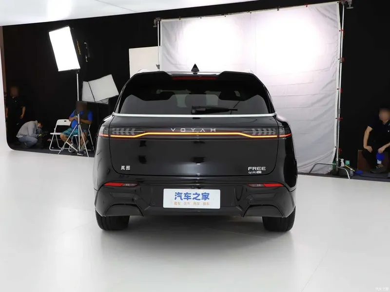 Voyah free hybrid 318km RWD 2025yil 0 probeg 6 Voyah free hybrid 318km RWD 2025yil 0 probeg 6