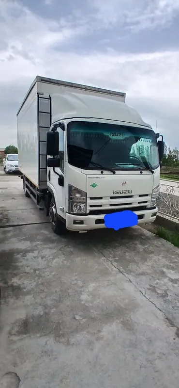 Isuzu ideal holatda