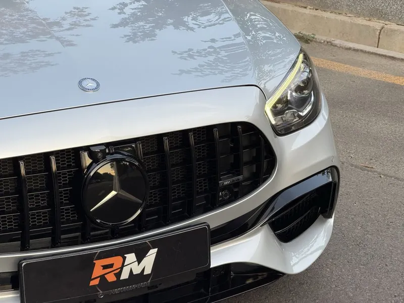 Mercedes benz W213 E400 4 matic 5