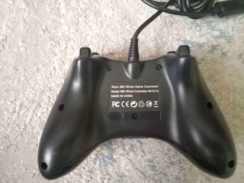 Xbox360 controller (pc)
Holati yaxshi. Faqat kompy — фото 1