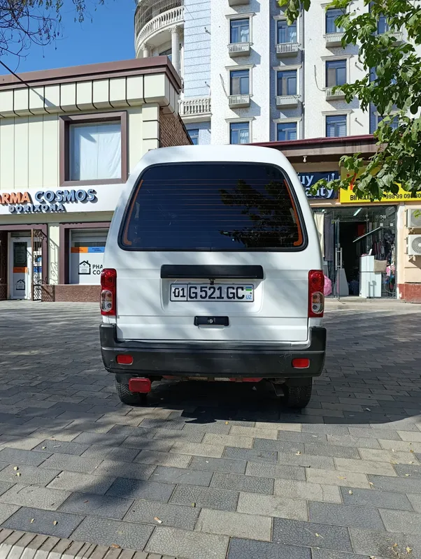Автомобиль Дамас 3 Автомобиль Дамас 3