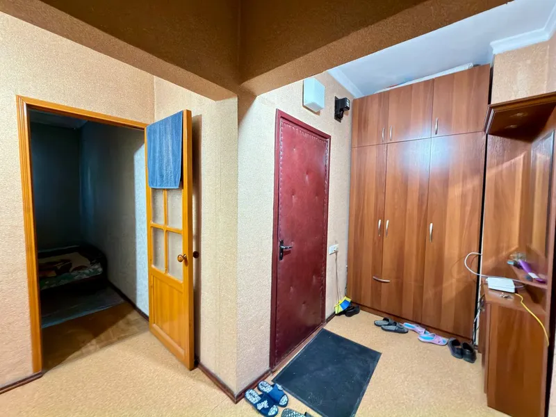 Продаётся 3-комнатная квартира, 70 м², 2/9, Шайхантахурский район 6