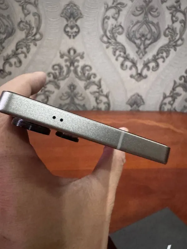 samung s 25 ultra ideal holatda 4