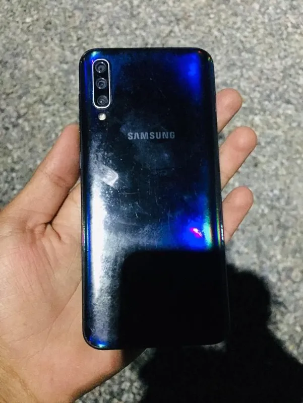 Samsung A50 — фото 1