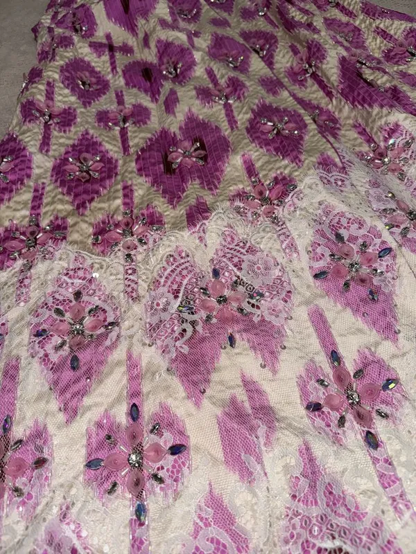 Kelin salom libosi (ansambli) sotiladi 2 Kelin salom libosi (ansambli) sotiladi 2