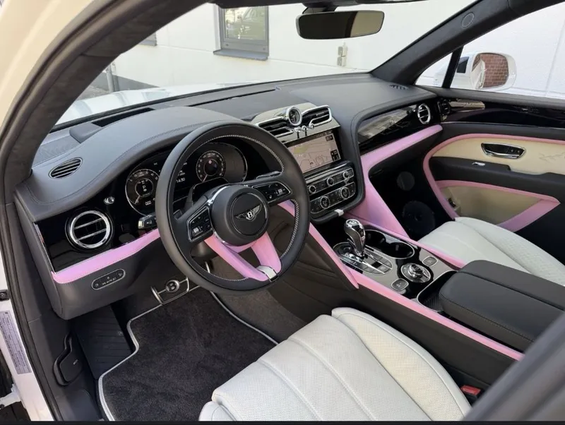 Bentley Bentayga Hybrid Artenara Edition 7 Bentley Bentayga Hybrid Artenara Edition 7