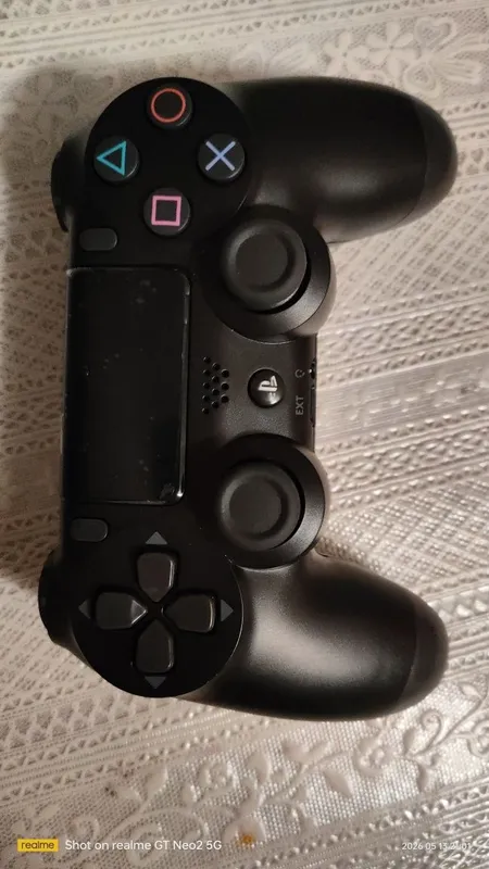 Продам геймпад для Ps4