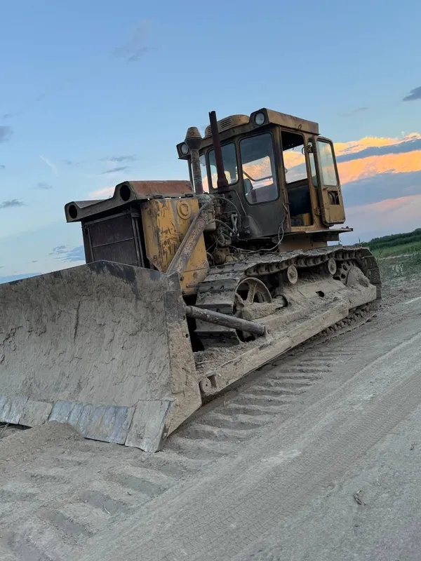 Buldozer chtz 130 2 Buldozer chtz 130 2