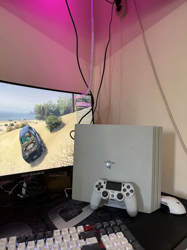 Playsition 4 pro 1 TB 8 Playsition 4 pro 1 TB 8