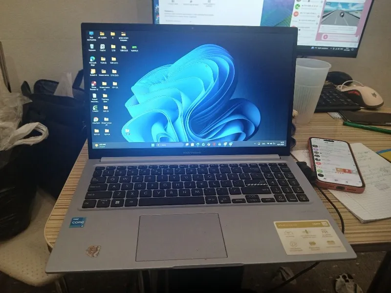 Vivobook Asus X1502ZA 1 Vivobook Asus X1502ZA 1