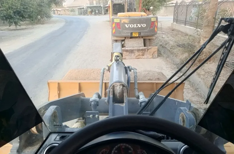 Погрузчик, грузовой автомобиль 2