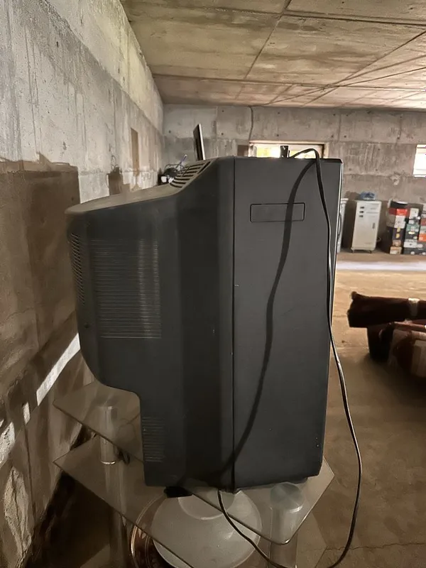 Panasonic telivizor va podstavka 2 Panasonic telivizor va podstavka 2