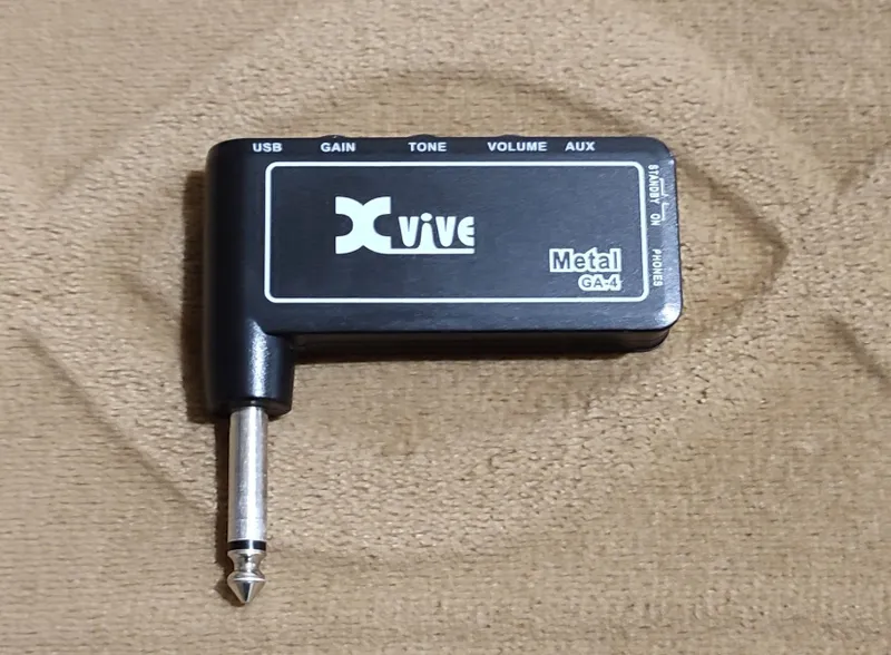Портативный гитарный процессор Xvive GA4 Metal — фото 2