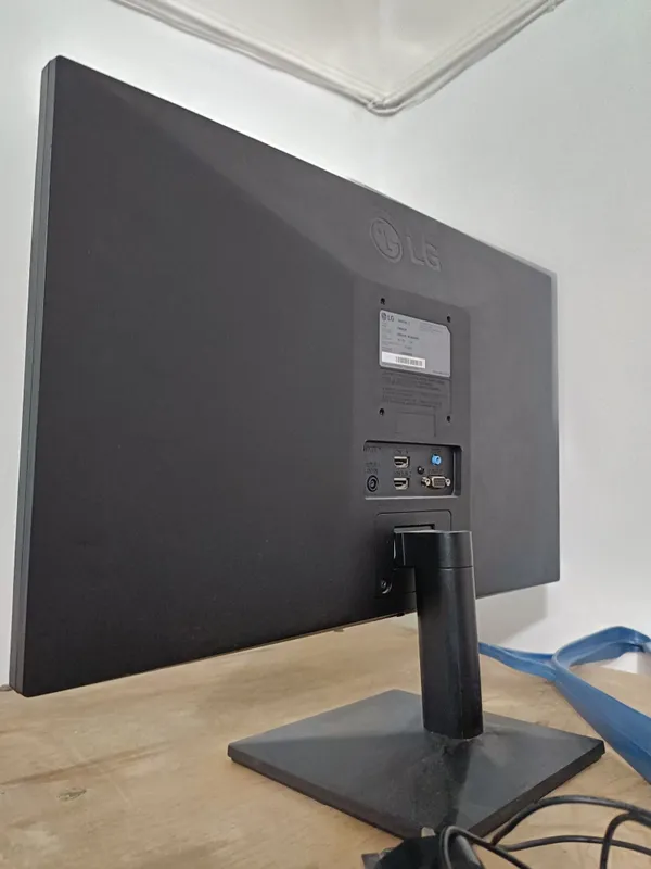LG 22 дюйм монитор 75гц 2 LG 22 дюйм монитор 75гц 2