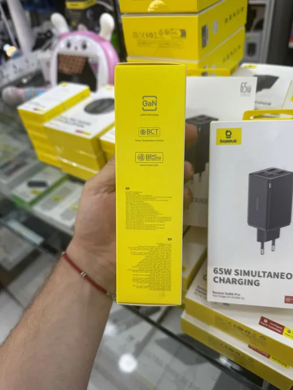 Baseus GAN 6 2 type-c, 2 usb, 65w, кабель 1 м в коплекете — фото 4 Baseus GAN 6 2 type-c, 2 usb, 65w, кабель 1 м в коплекете — фото 4