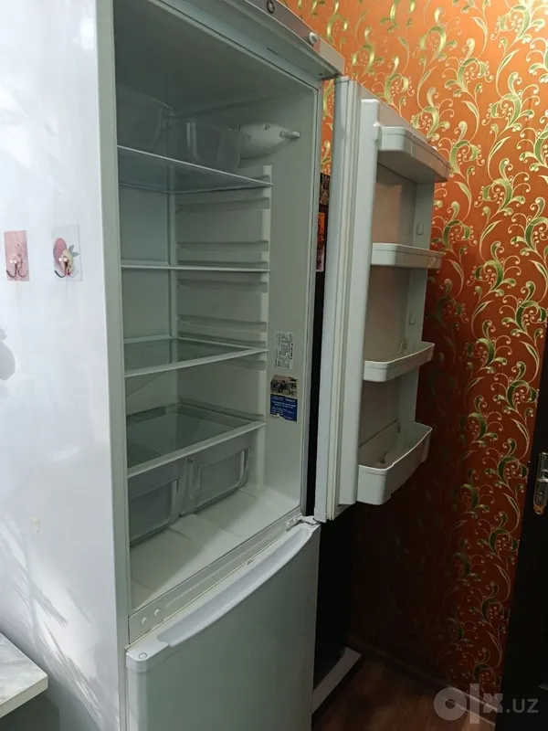 Продается холодильник индезит 4 Продается холодильник индезит 4