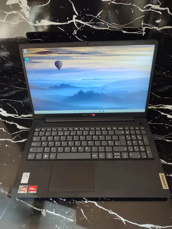 Продаётся ноутбук Lenovo 3