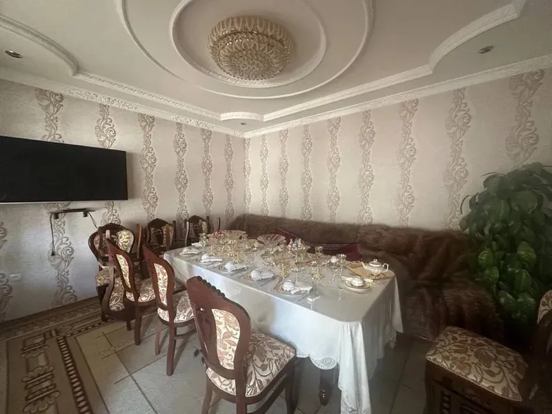 Sotiladi Дом Мирабад махалля Янги Замок 3,7 сотки 2 этажа Фасад 12м 5