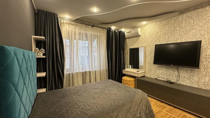 Аренда 3х комнатной квартиры Садыка Азимова Ц-1 , 145 школа Infinity 5