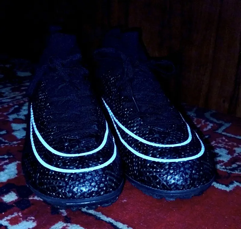 Сороканожки футбольные AIR ZOOM NEO Размер: 40