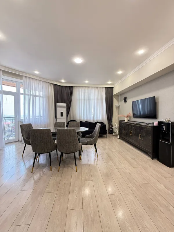 Продаётся 5-комнатная квартира в ЖК Nikitina Residence 7