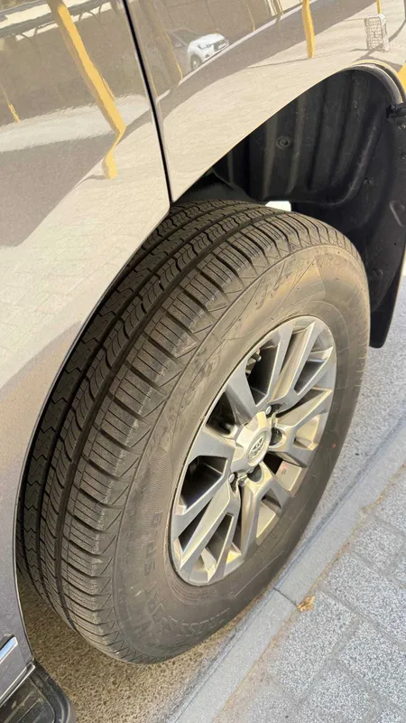Land Cruiser PRADO 34,500$ 6 Land Cruiser PRADO 34,500$ 6