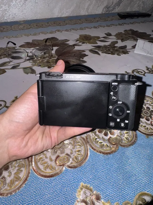 sony zv-e10 18mm-105mm 2