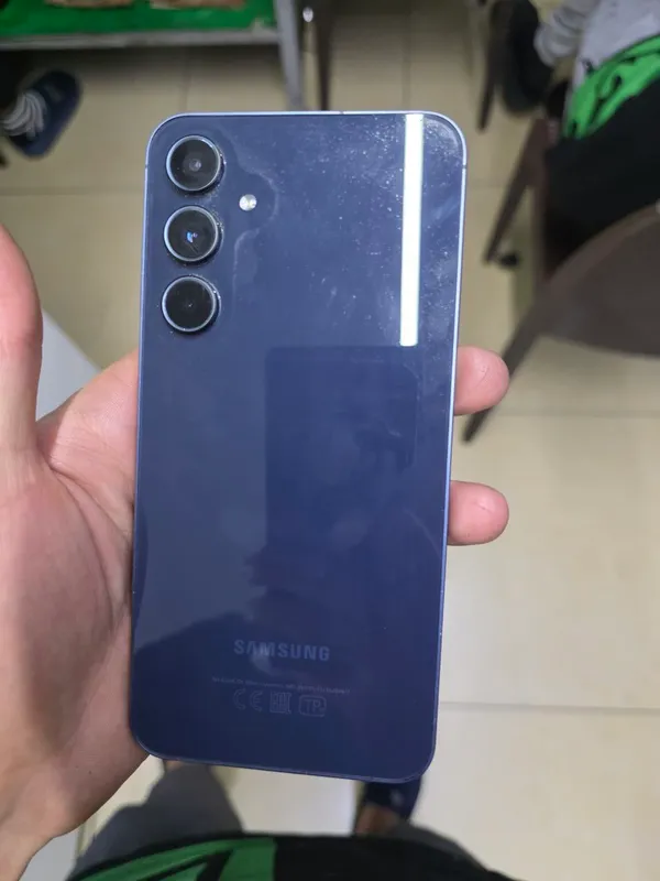 Samsung A55 срочно продаётся 2 Samsung A55 срочно продаётся 2