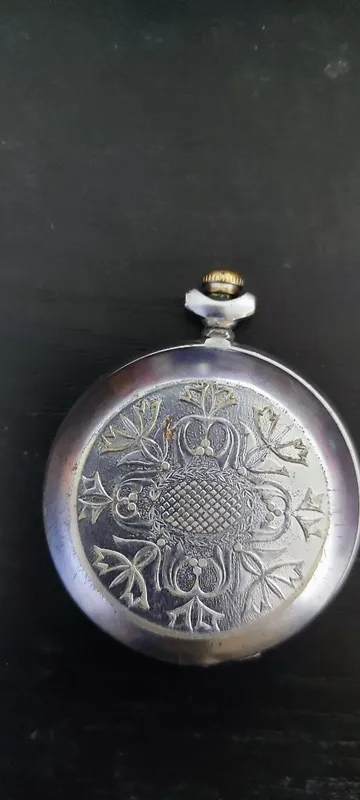Винтажные карманные часы Молния.