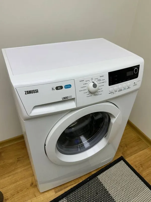 Zanussi 5кг автомат машинка