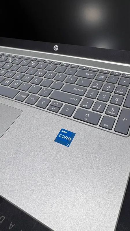 Hp Laptop core i3 3 Hp Laptop core i3 3