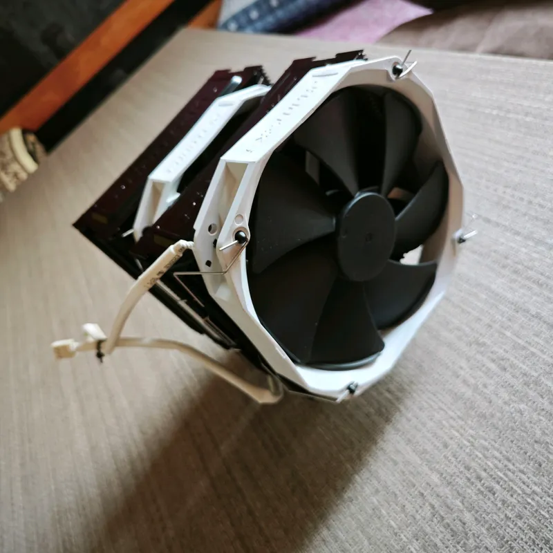 PHANTEKS TC14PE minorali kuler 1 PHANTEKS TC14PE minorali kuler 1