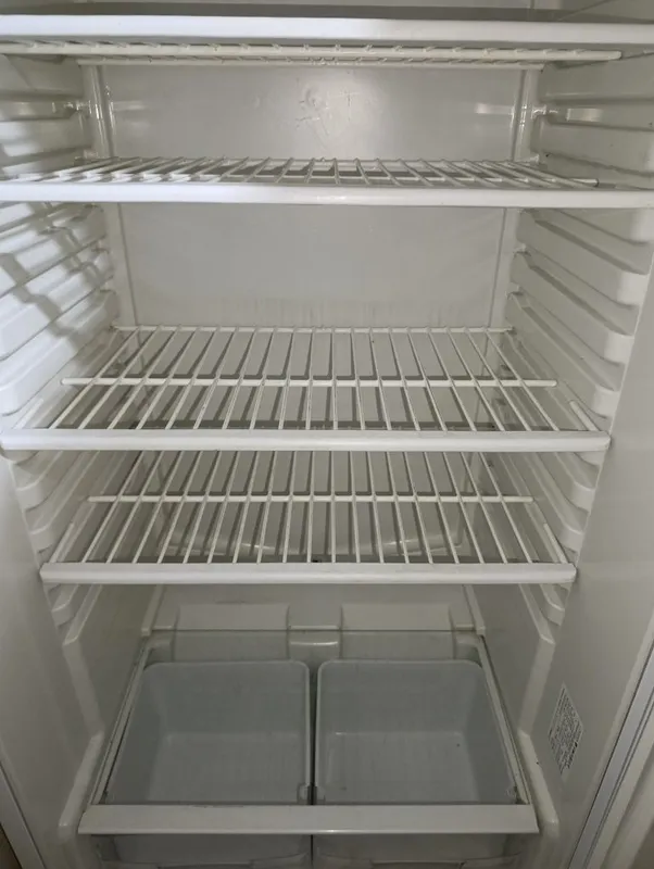 Продаю холодильник INDESIT NTA16R — фото 1