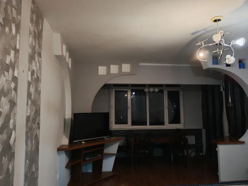 Buyuk ipak yoli metro yonida 1 Buyuk ipak yoli metro yonida 1