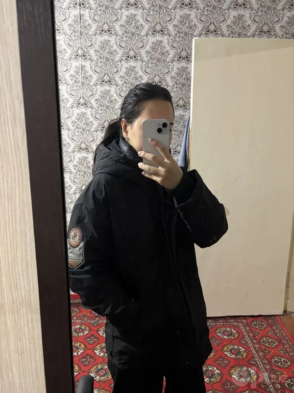 Продам куртку носила только один сезон,отлично подойдет так и для гор. 2 Продам куртку носила только один сезон,отлично подойдет так и для гор. 2