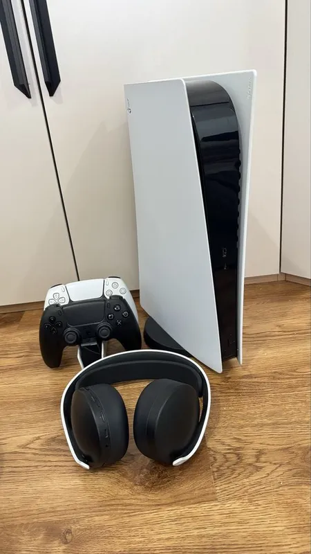 Sony Playstation 5 1TB 2 Джойстика + Pulse 3D Sony Playstation 5 1TB 2 Джойстика + Pulse 3D