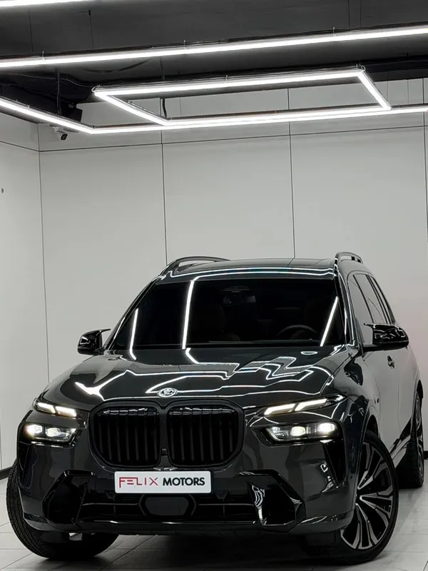 BMW X7 xDrive 40i — фото 1