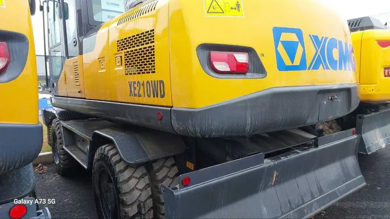 XCMG XE210WD — это более мощный и тяжелый колесный экскаватор 1.2 куб — фото 5 XCMG XE210WD — это более мощный и тяжелый колесный экскаватор 1.2 куб — фото 5